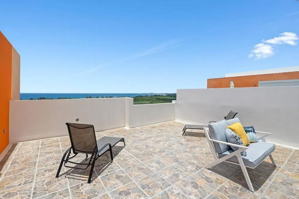 Aqua Alta Penthouse Apartment Luquillo
