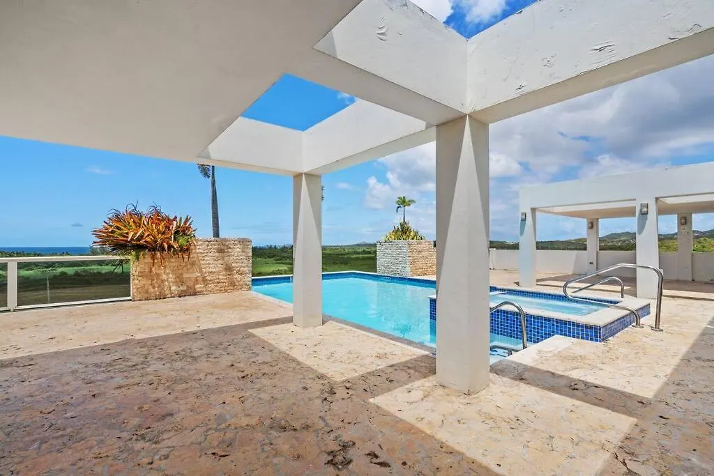Aqua Alta Penthouse Apartment Luquillo