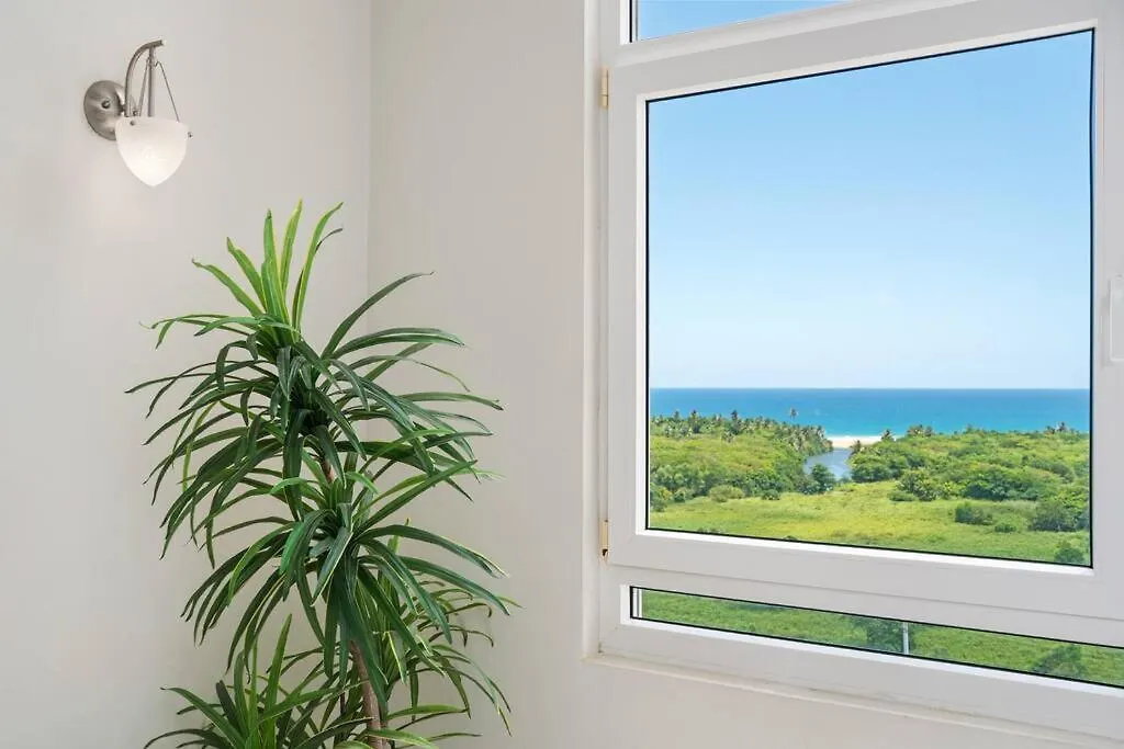 Aqua Alta Penthouse Apartment Luquillo